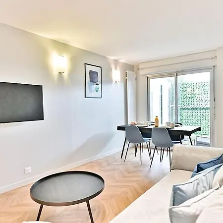 Appartement Spacieux Et Paisible Paris 19Eme Exterior photo